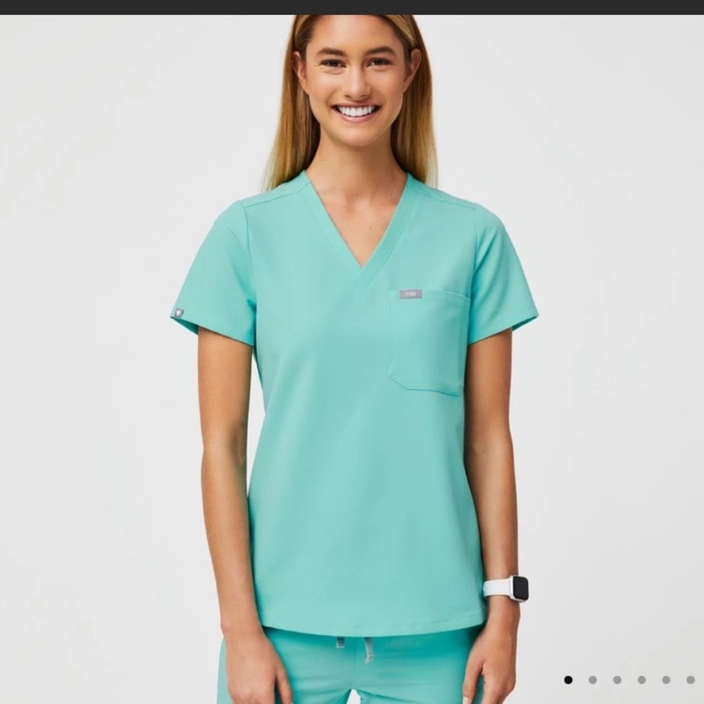 Figs Catarina Fresh Aqua Scrub Top